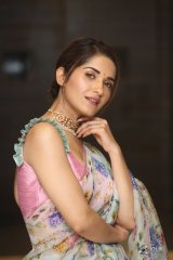 Ruhani Sharma at Hit Movie Pre Release Event